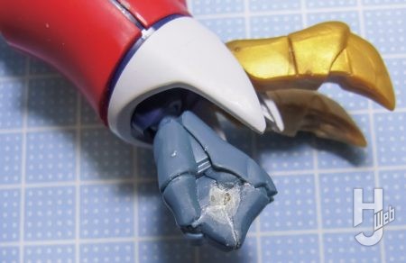 只野☆慶製作「R3 ビルバイン」製作途中拳