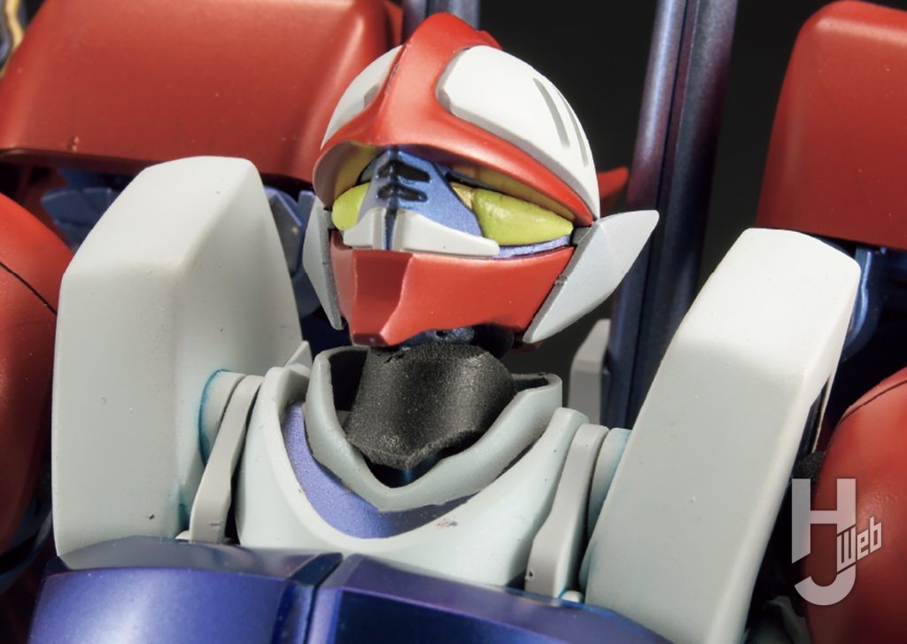 只野☆慶製作「R3 ビルバイン」首元アップ