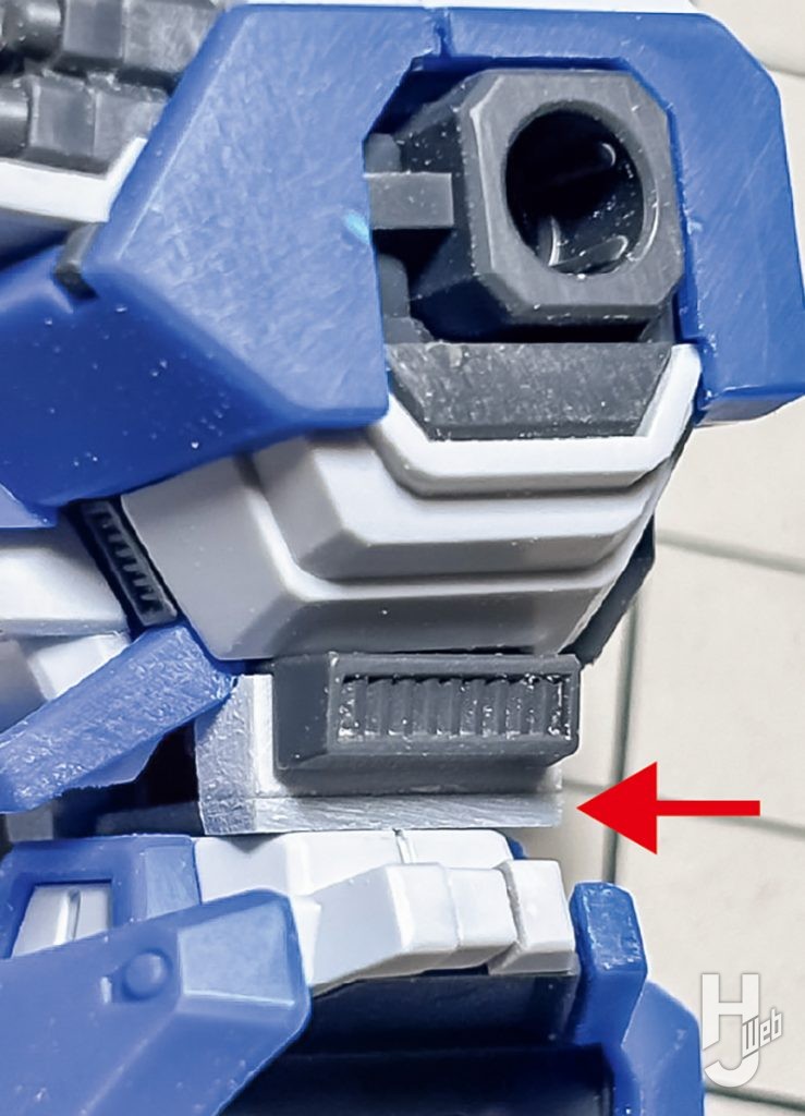 不破優製作「アシュセイヴァー」胴体腰部アップ製作途中