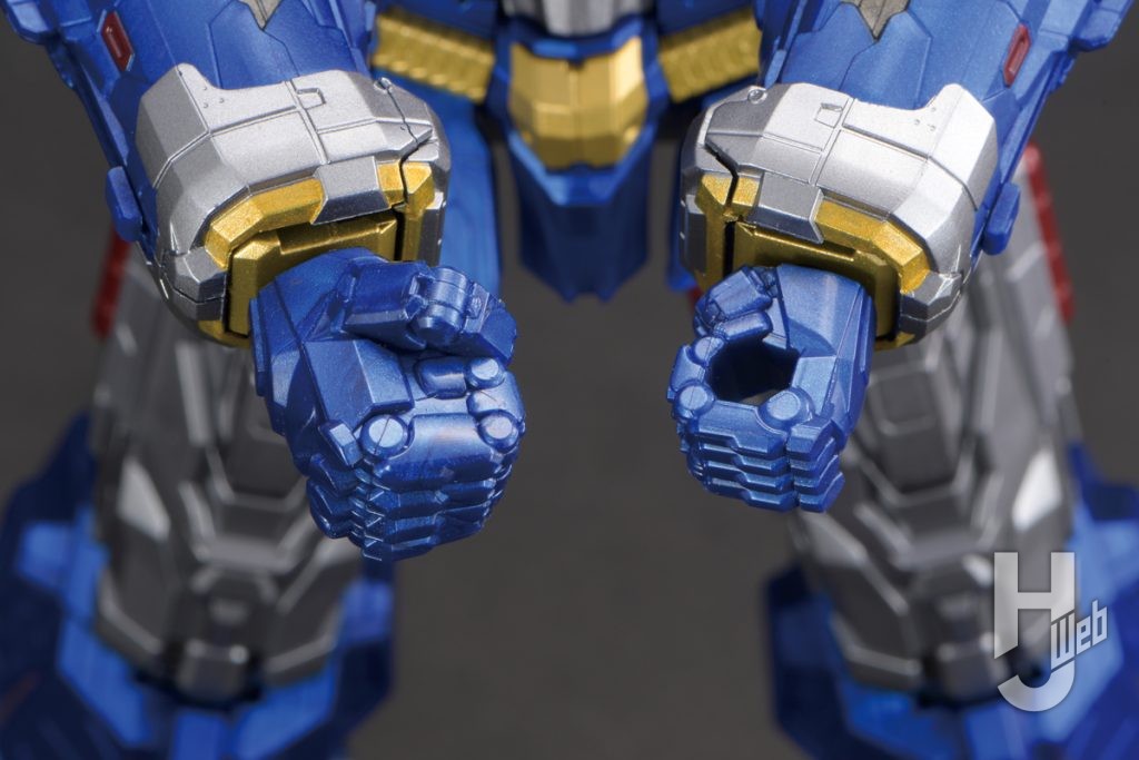 「超合金魂GX-118-VOLTES-V」ハンドアップ