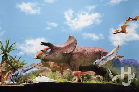 タミヤの恐竜シリーズを使用した高密度ディオラマ!白亜紀の草食恐竜が集う日常的な一幕をご覧あれ