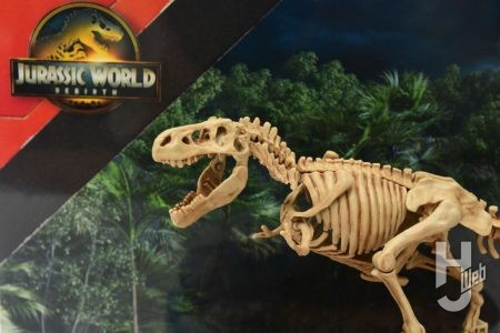 恐竜ブームに乗るなら今!『ジュラシック・ワールド/復活の大地』T-レックスの骨格ビルドを製作!自宅のリビングでできるお手軽加工&塗装でカッコよさをプラスしよう