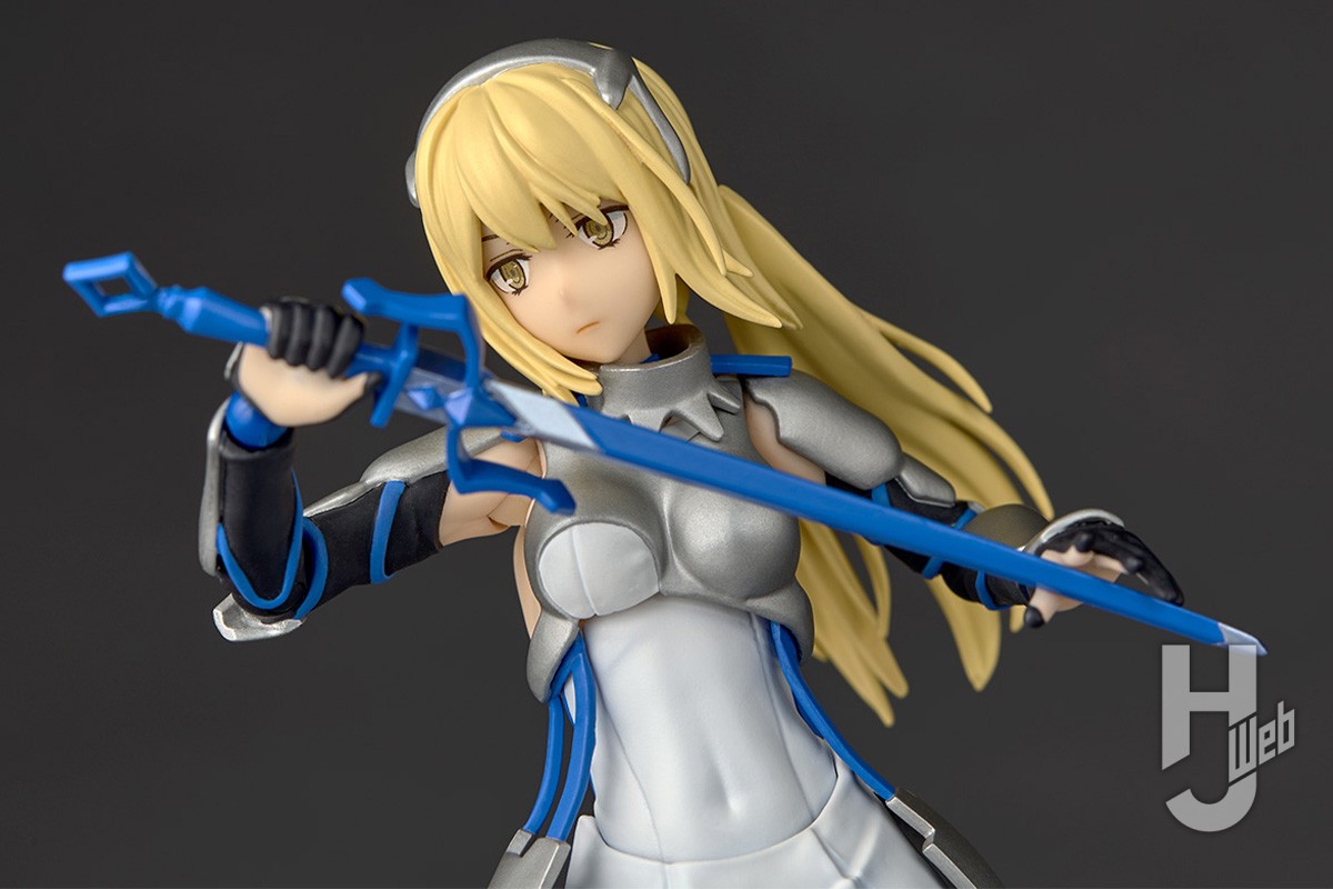 剣姫」アイズ・ヴァレンシュタインがリボルテックに登場！専用の関節