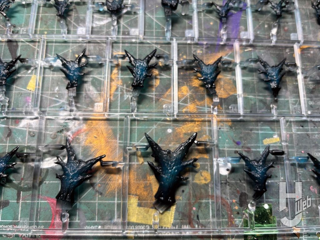 アオシマゴジラ（お手軽仕上げ）背びれ　製作過程2