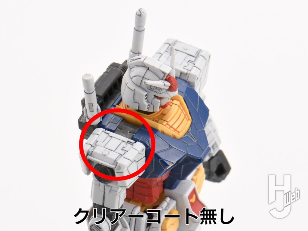 スミ入れのみを施したエントリーグレードガンダムの上半身画像