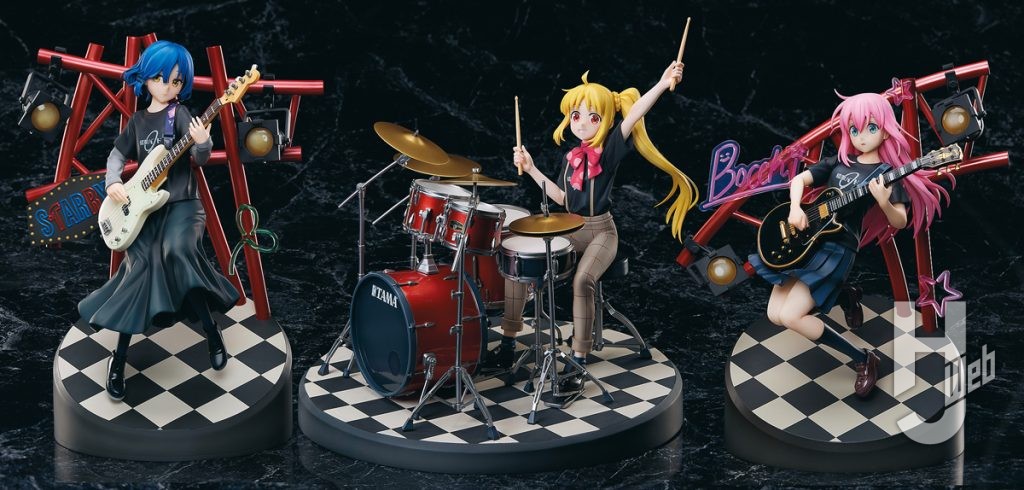『ぼっち・ざ・ろっく！』のフィギュア3体の並び画像
