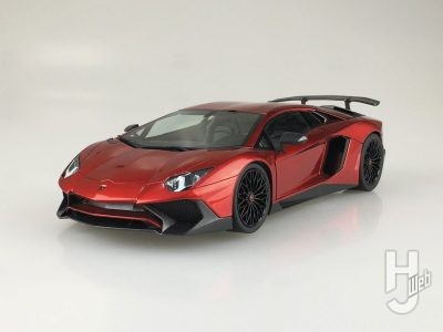 【2025年11月新製品】青島文化教材社「1/24 ’15 ランボルギーニ アヴェンタドール SV」