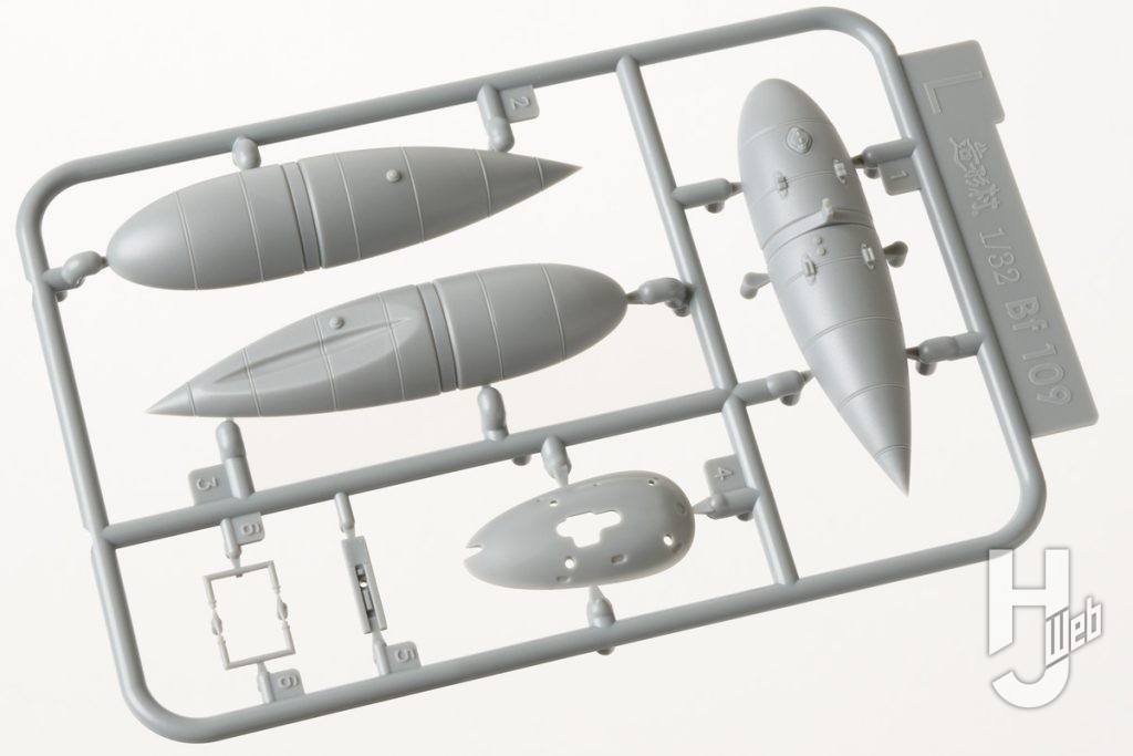 SWS 1/32 メッサーシュミット Bf 109 G-4　外に出る増槽

