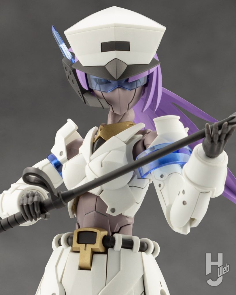 メガロマリアのヴァンガード・リーダーのプラモデルのアップ画像その3