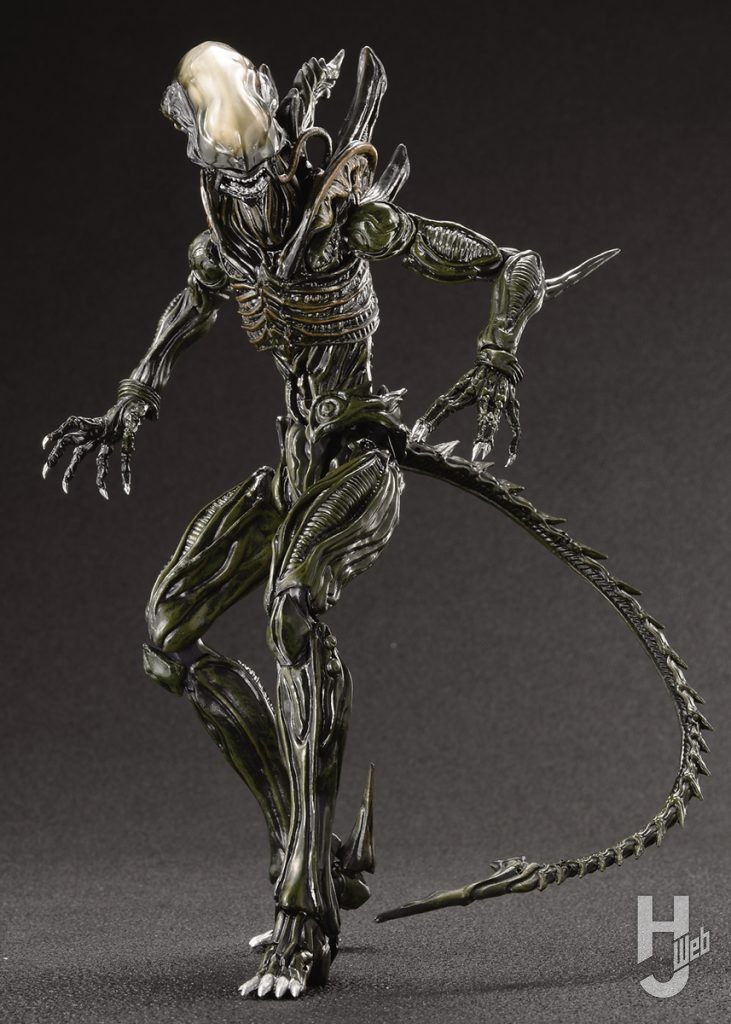 エイリアンのゼノモーフの可動フィギュアの全体画像その3