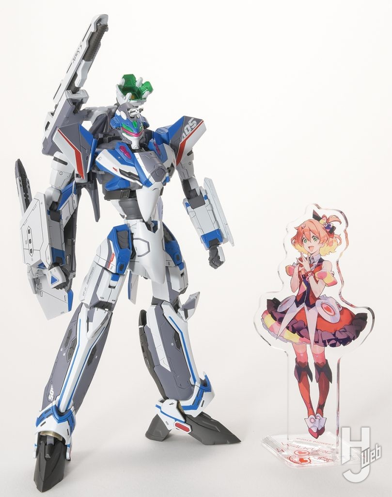 哀川和彦製作「VF-31J ジークフリード（ハヤテ・インメルマン機）」と「HG VF-31J ジークフリード（ハヤテ・インメルマン機）」デラックスセットの描き下ろしフレイアアクリルスタンド