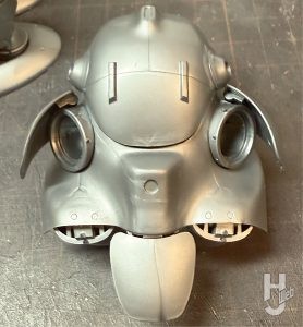 横山宏製作「重装甲戦闘服 MK44G-6 ゴールドナイト」未塗装成型色仕上げフェイス部改造製作途中4