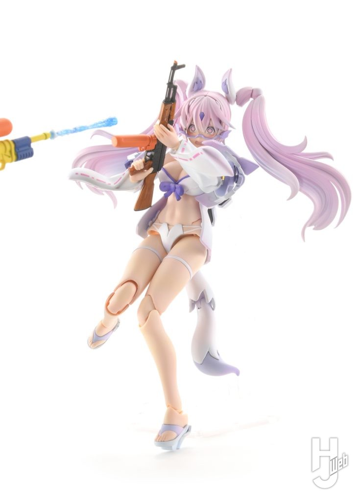 朱羅九尾のアクションポーズ画像　その2