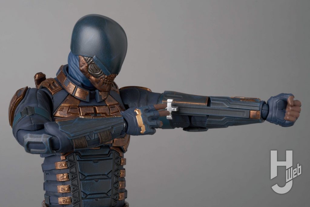 ブラッドスポートの可動フィギュアのイメージ画像その2