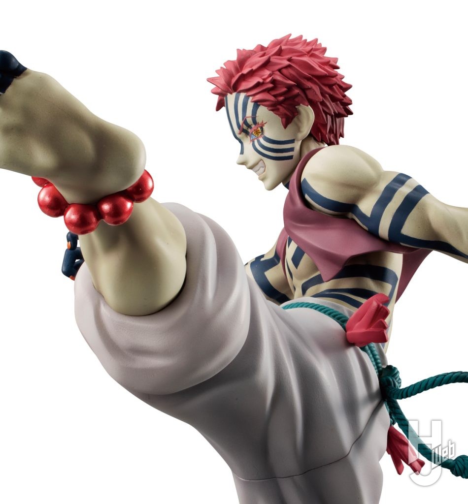 猗窩座のフィギュアのアップ画像