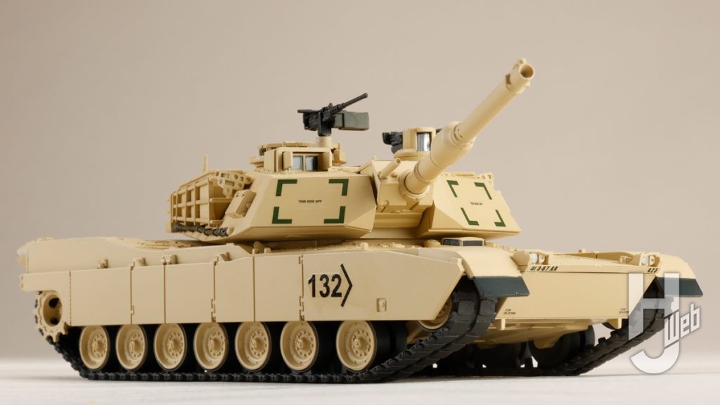M1A2エイブラムスのフィギュアのアオリの全体画像