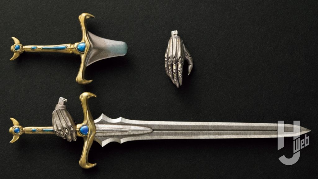 PLAMAX ヴェルビン
オーラ・ソードを右手に持たせた状態と鞘に収納した状態の選択式