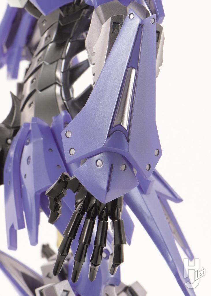 メロウラ/バンシーカのレジンキットの前腕のフライヤーオフのアップ画像