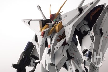 水性ホビーカラーでの“ガンダムの白塗装”をマスターしよう!「HG Ξガンダム」の水性塗料エアブラシ塗装を解説【月刊HJ12月号特集抜粋】