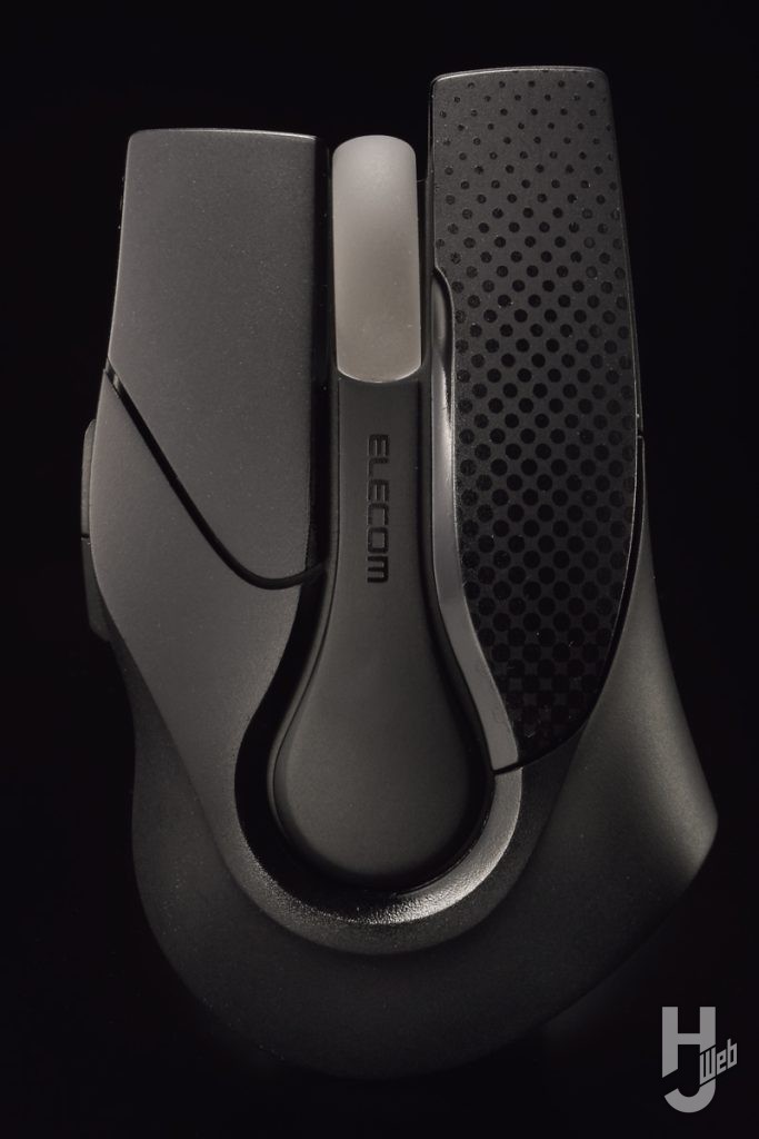 士郎正宗デザインマウスのブラックの天面の画像