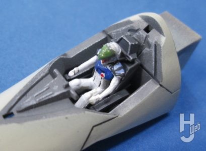 渡辺圭介製作「VF-171 ナイトメアプラス［辺境宙域仕様］」コックピット製作途中