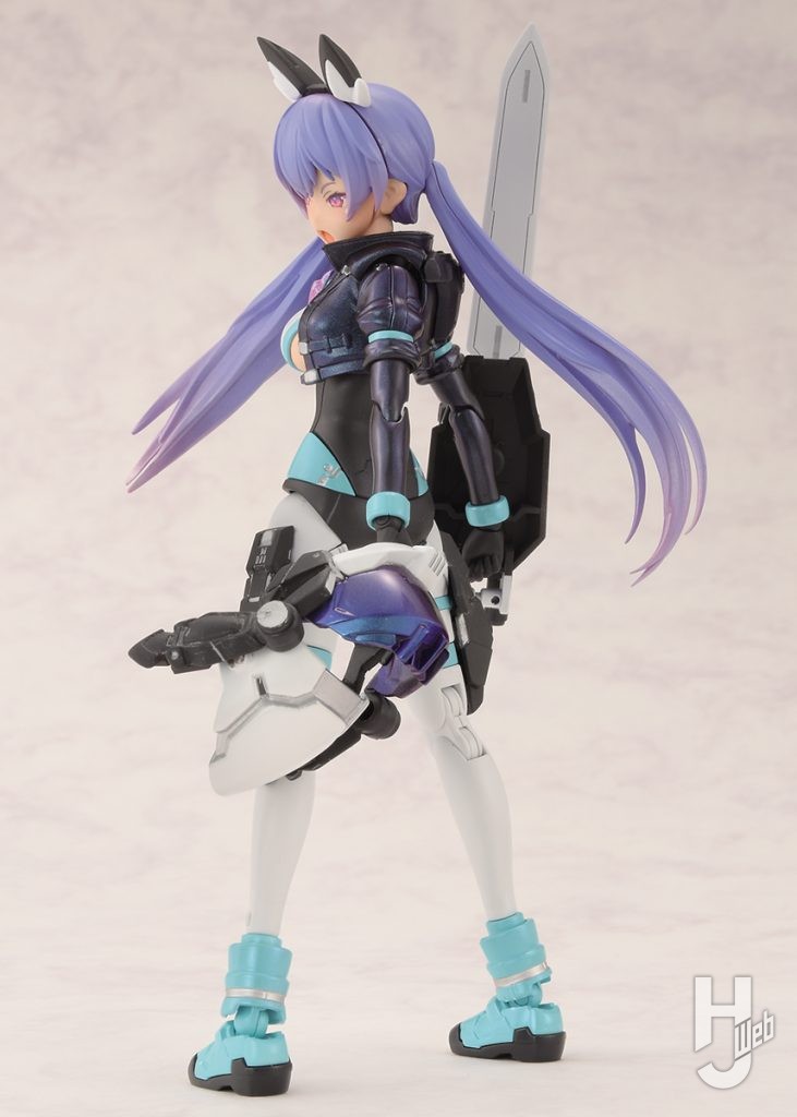 ライディラのプラモデルの後ろ姿の画像