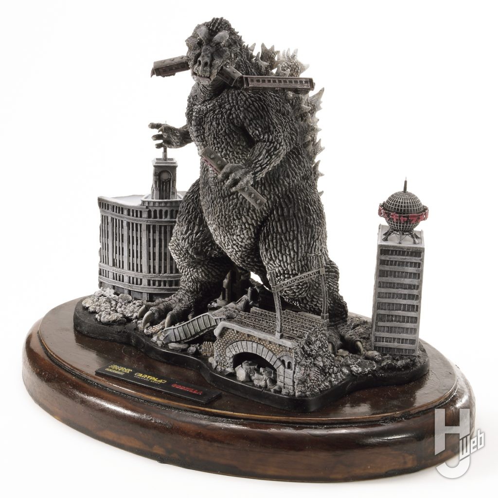 ゴジラのプラモデルの全体画像