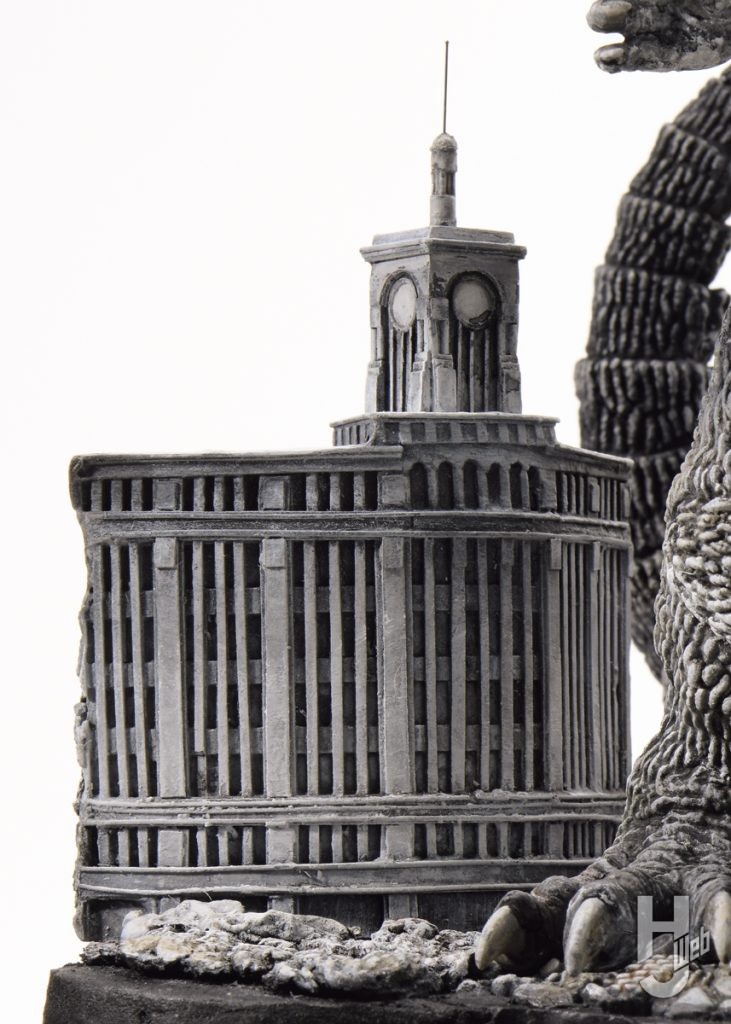 ゴジラのプラモデル作例での和光ビルのアップ画像