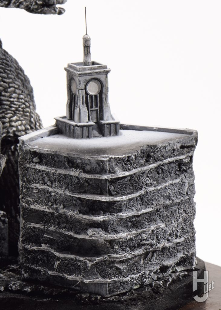 ゴジラのプラモデル作例での和光ビルの俯瞰アップ画像