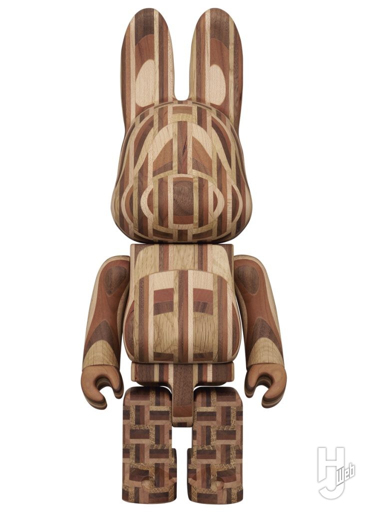 寄木のベアブリックの画像