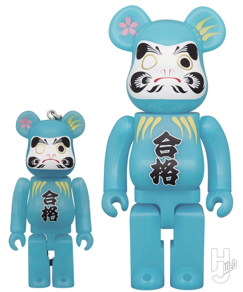 青蓄光の達磨ベアブリックの画像