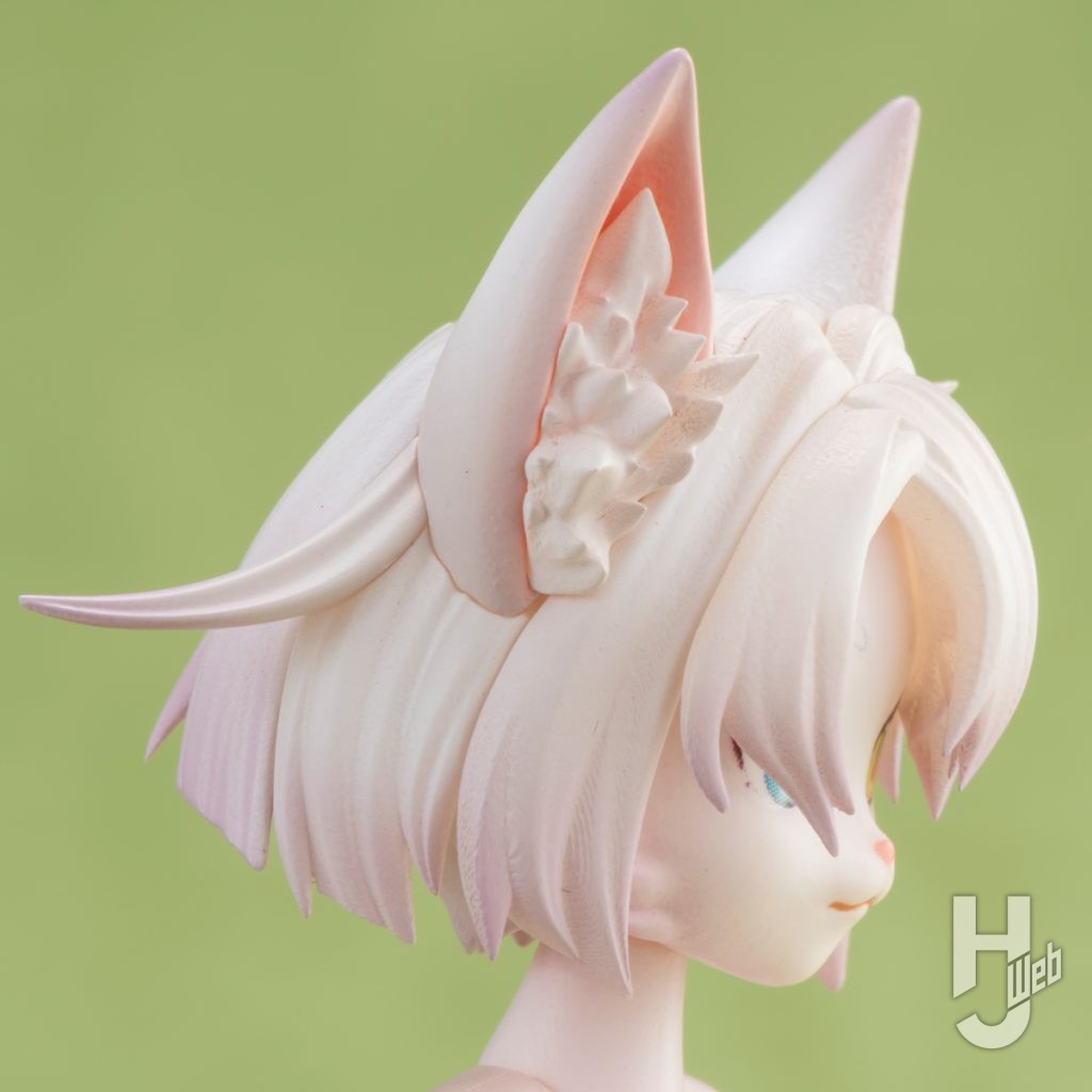 カオマニーのプラモデルの頭部アップの画像