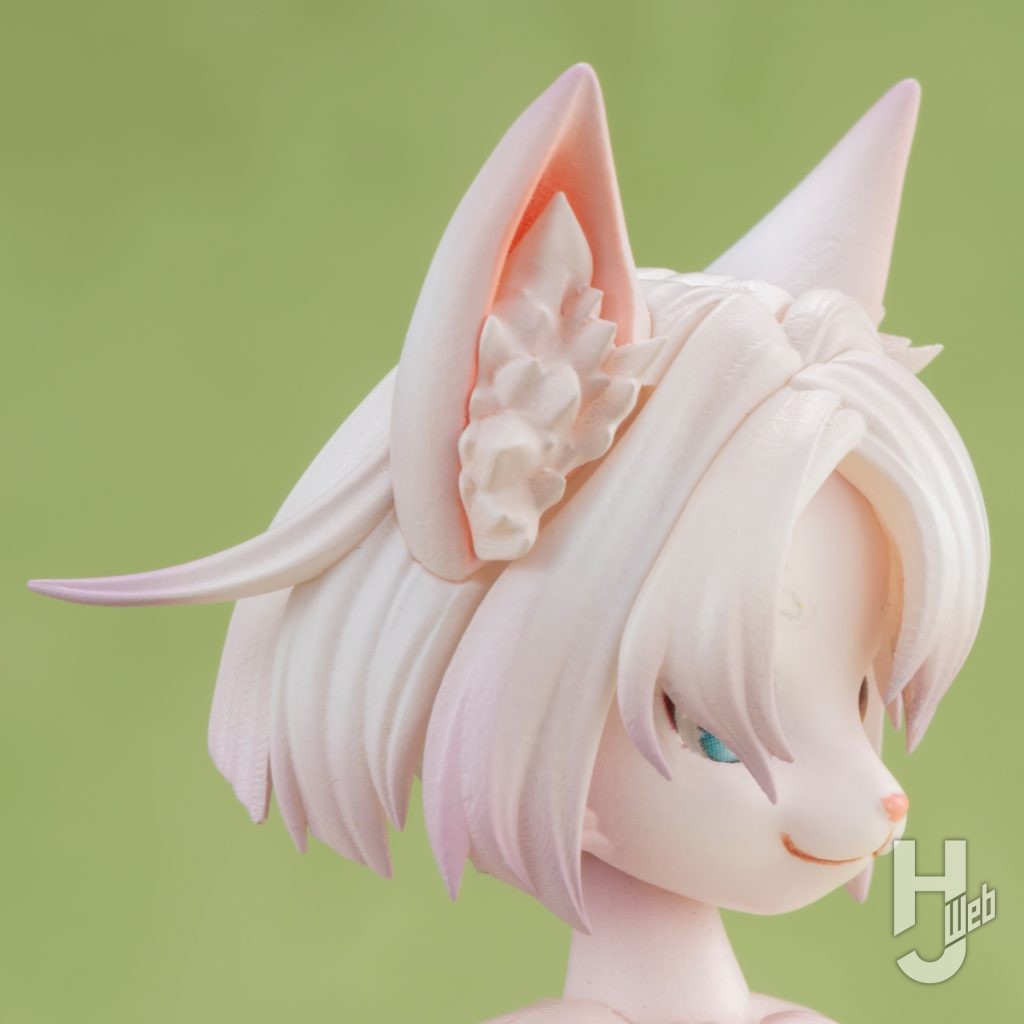 カオマニー高ケモのプラモデルの頭部アップの画像