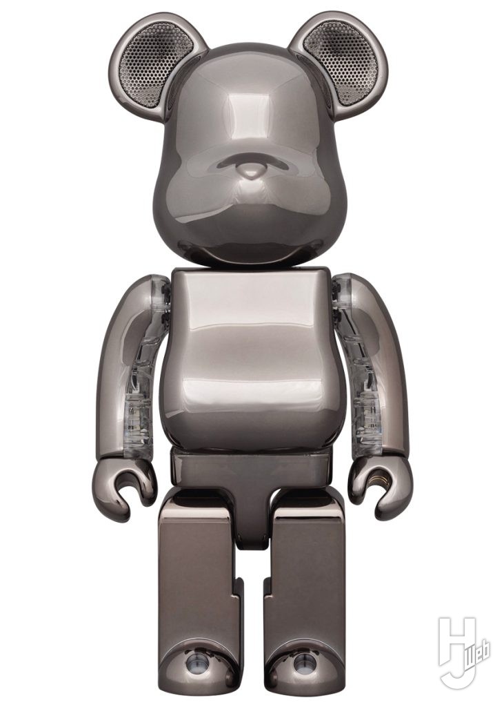 ベアブリックの400%サイズのポータブルスピーカープラチナの画像