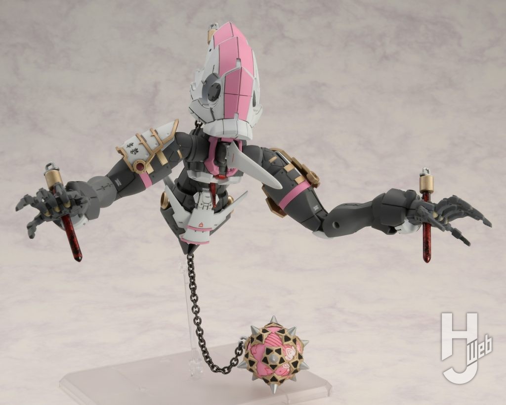 異形のプラモデルの全体画像