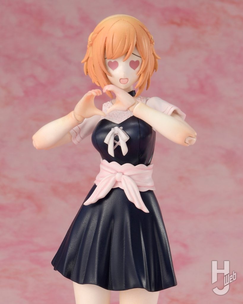 私服ルミティアのプラモデルのアップ画像