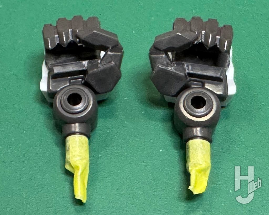 バーンブレイブビッグバーンのプラモデルのハンドパーツの製作の画像
