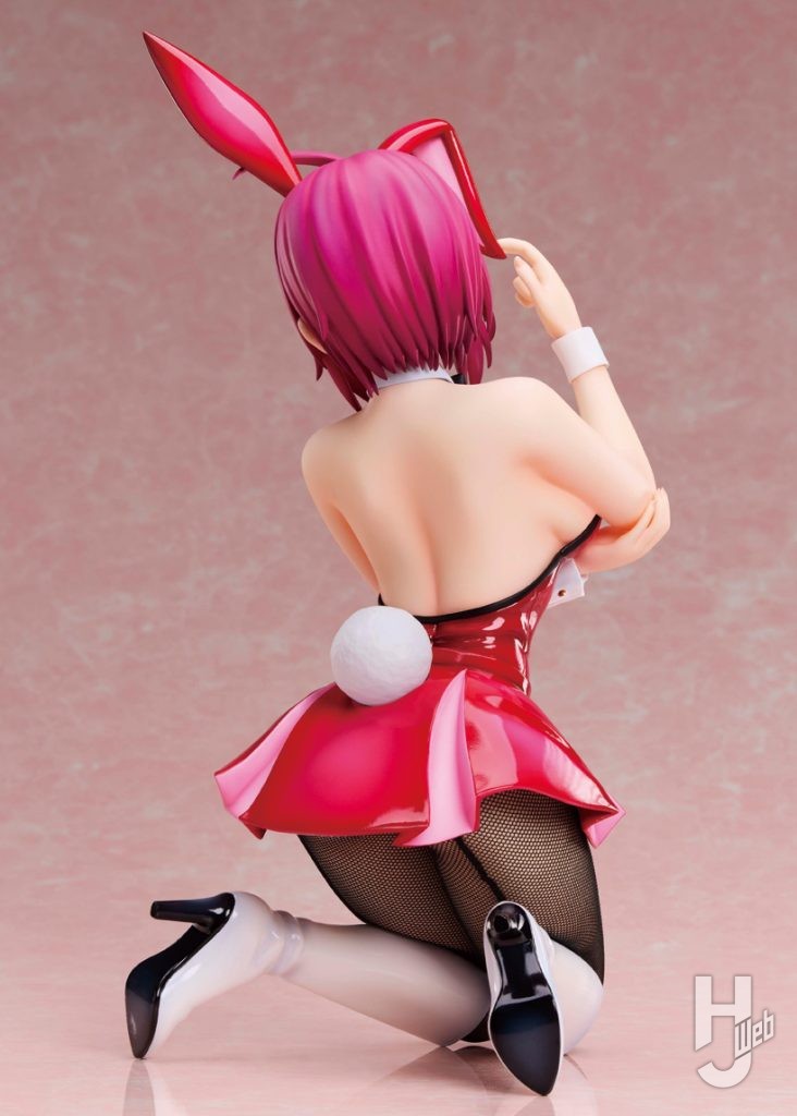 バニー衣装のルナマリア・ホークのフィギュアの後ろ姿の画像