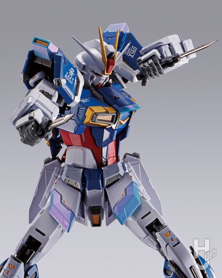 フォースインパルスガンダムの可動フィギュアのアップ画像その1