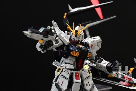 1月発売「PERFECT GRADE UNLEASHED 1/60 νガンダム」の製品サンプルが初展示!【BANDAI SPIRITS/第63回全日本模型ホビーショー】