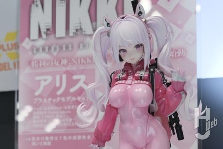 『勝利の女神：NIKKE』プラキット「アリス」の最新モデルが展示！ラピ、ネオンも開発進行中。ウルトラマン、キングコングなども展示【エクスプラス／第63回全日本模型ホビーショー】