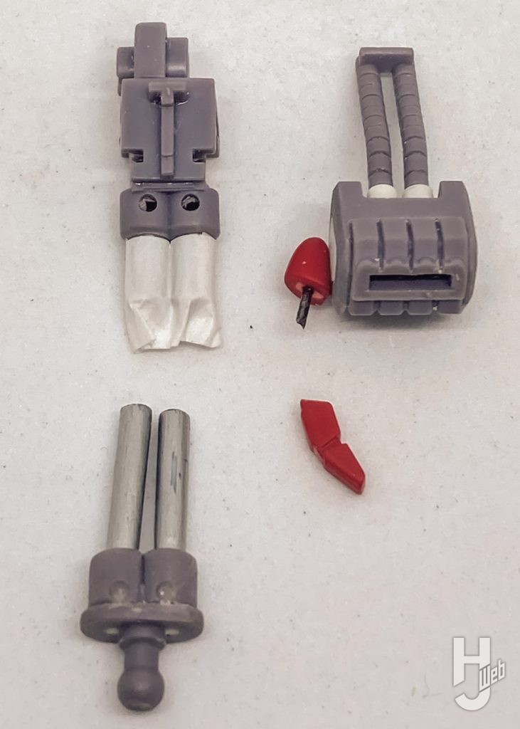 ガルスJのプラモデルの肩部ミサイル・ポッドの製作の画像その2