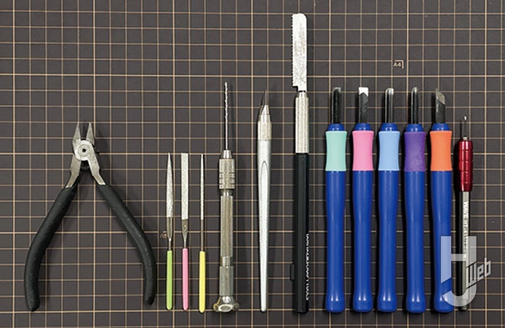 使用工具・ニッパー・デザインナイフ・エッチングソー・彫刻刀・各種ヤスリ・ピンバイス