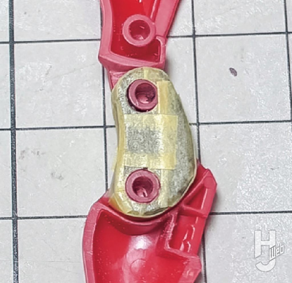 不破優製作「エヴァンゲリオン2号機」ヒザ関節パーツ製作途中