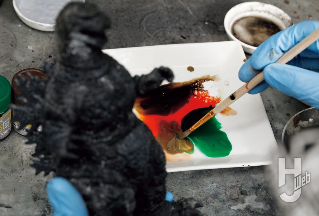 伊原源造製作「ゴジラ（1989）」塗装途中継ぎ足して使用しているオリジナルグレー