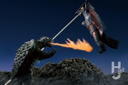 【ガメラ生誕60周年記念】 『ガメラ対ギャオス』対決シーンを大迫力のディオラマ化!! バンダイ「ムービーモンスターシリーズ」をディテールアップ＆エフェクト追加で臨場感あふれる戦闘シーンに！【昭和ガメラ】