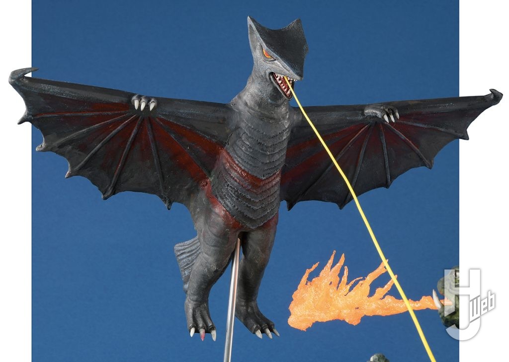 山田卓司製作「双子山の決戦」ギャオスアップ