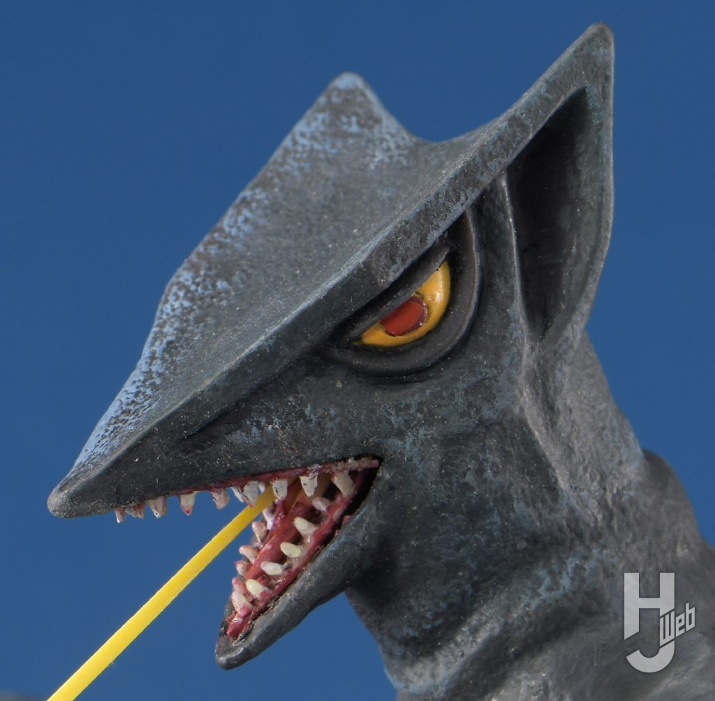 山田卓司製作「双子山の決戦」ギャオス左側顔