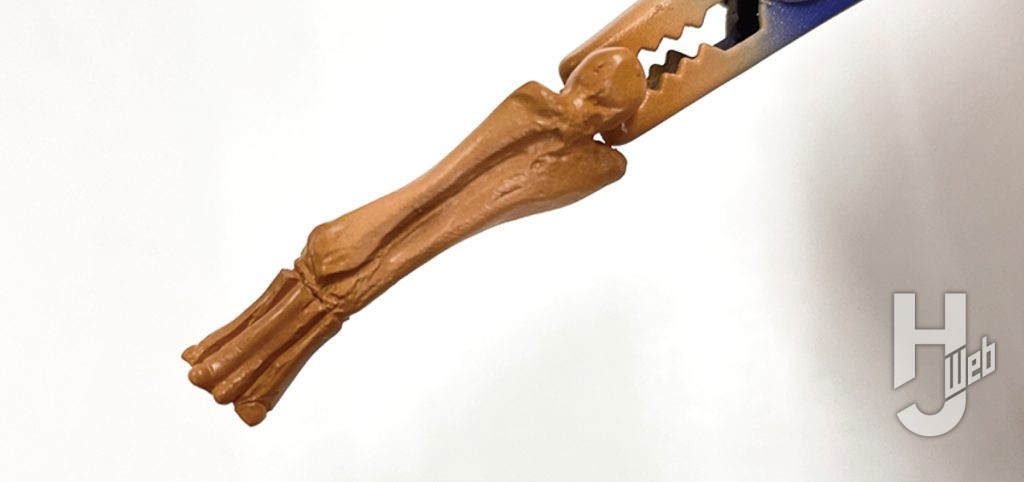 ウラベヒロト製作「ギラファティタン」塗装途中