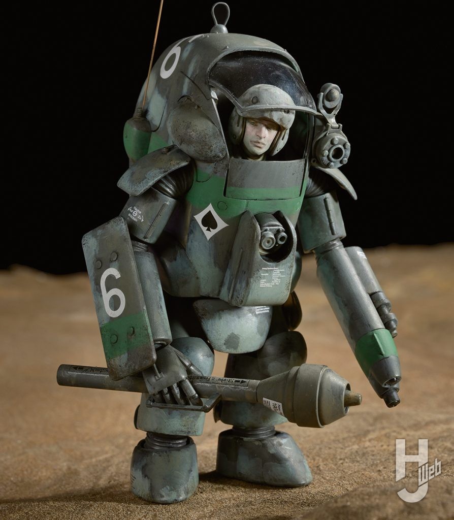 横山宏製作「シュトラール軍 装甲戦闘服 G4/R1型 グッカー」